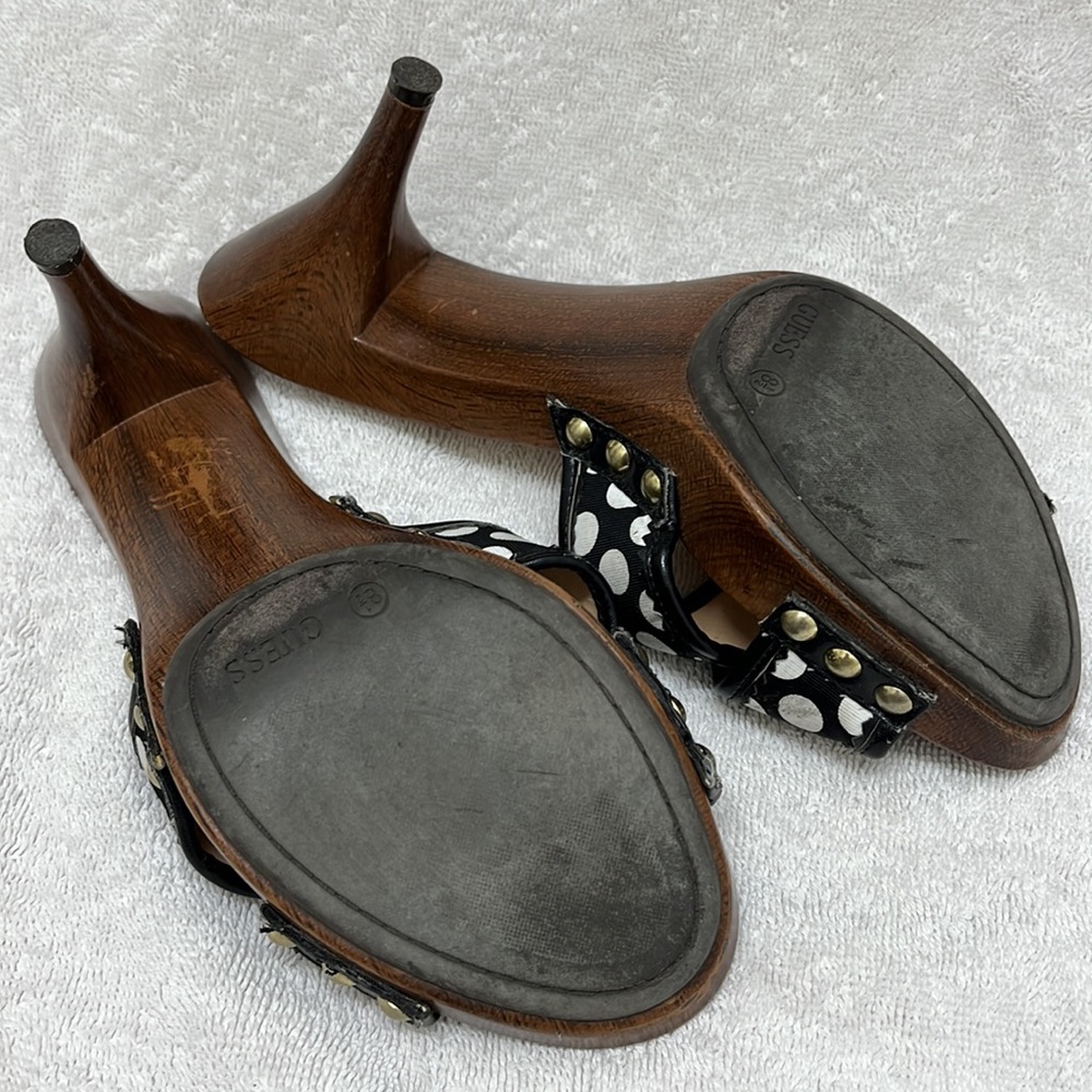 SOLD - Picture 5 of 8